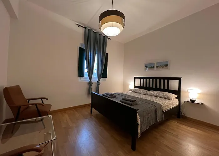 Accanto Piazza Μπολόνια