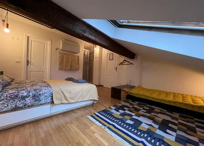 Accanto Piazza Vendégház 3*