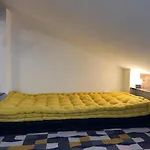 Accanto Piazza Konukevi