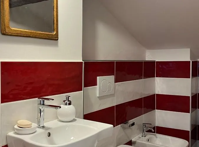 Accanto Piazza 3*