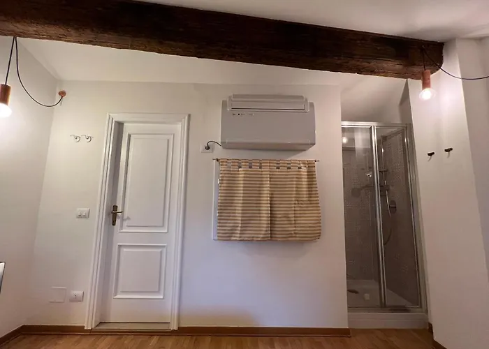 Accanto Piazza 3* Bologna